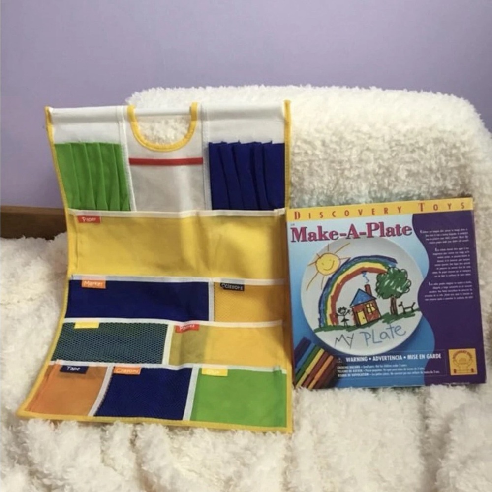 Discovery Make-A-Plate Kit with Colorful Crayons